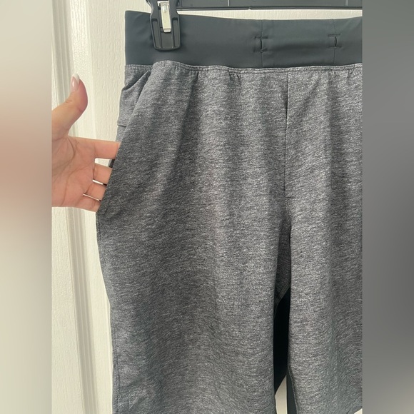 Lululemon T.H.E. Short *Linerless 9" Heathered Texture Printed Greyt Deep Coal - Picture 6 of 14